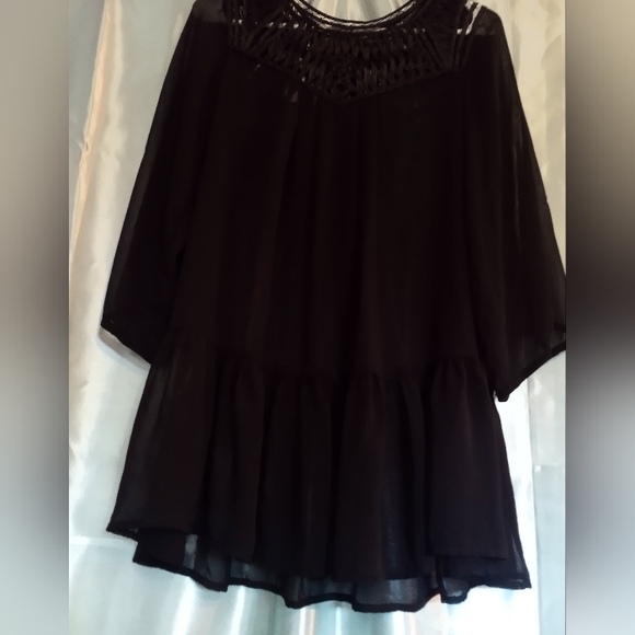 Top - Picture 1 of 4